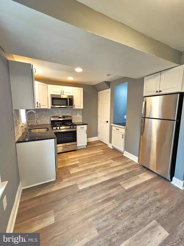 Baltimore, MD 21225,5206 PATRICK HENRY DR