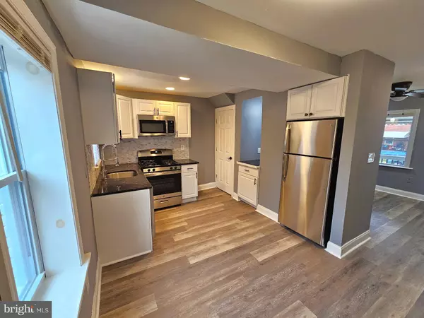 Baltimore, MD 21225,5206 PATRICK HENRY DR