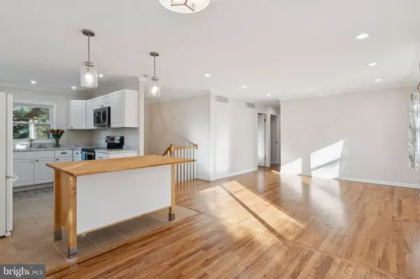 Annapolis, MD 21409,1247 RAMBLEWOOD DR