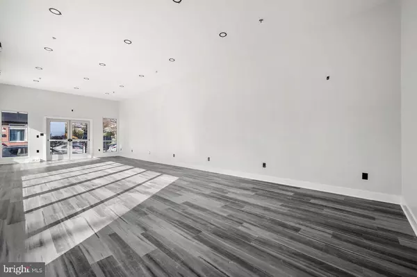 Philadelphia, PA 19121,1325 N 18TH ST #COMM