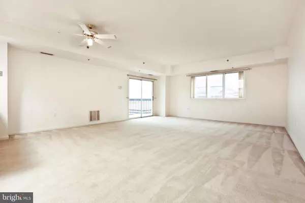 Arlington, VA 22202,1211 S EADS ST #1308