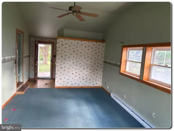 Whitehall, PA 18052,3005 S BIRCH ST S