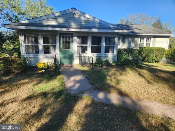 10 SUSQUENITA HILL RD, Duncannon, PA 17020