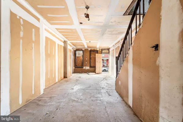 Camden, NJ 08103,1134 S 3RD ST