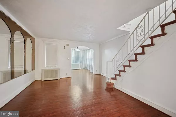 Philadelphia, PA 19141,6010 N CAMAC ST