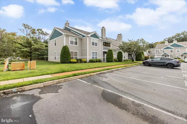 Woodbury, NJ 08096,222 STEEPLECHASE CT