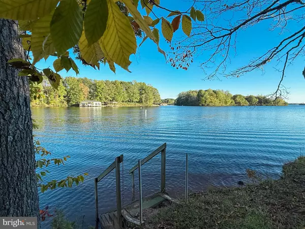 Bumpass, VA 23024,3819 BREAKNOCK RD