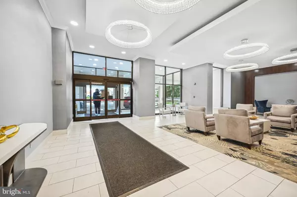 Chevy Chase, MD 20815,4515 WILLARD AVE #815S