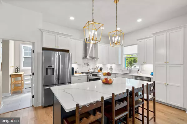 Falls Church, VA 22042,2854 FAIRMONT ST
