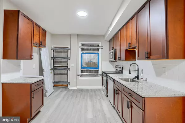 Baltimore, MD 21205,717 N STREEPER ST