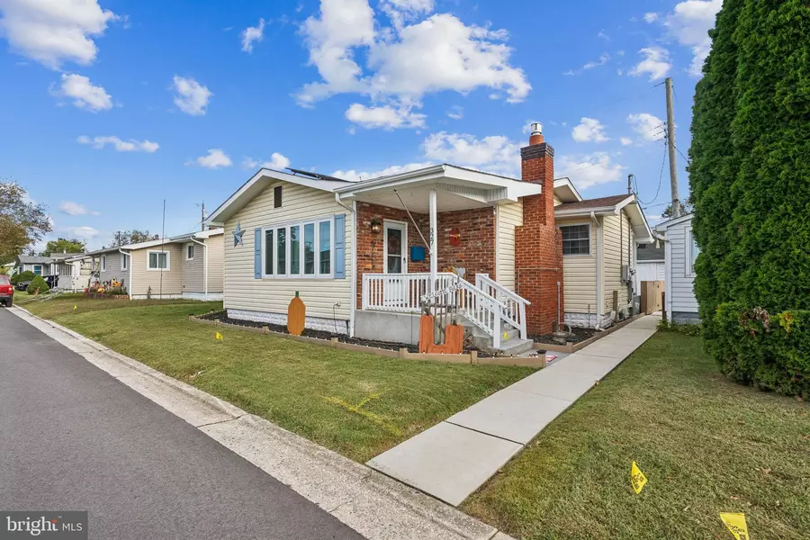 327 LAFAYETTE RD, Carneys Point, NJ 08069