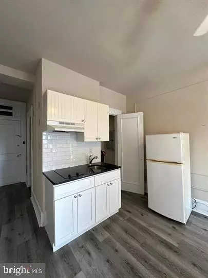 Philadelphia, PA 19107,1324-00 LOCUST ST #1422