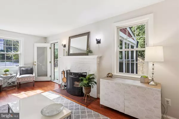 Takoma Park, MD 20912,702 AUBURN AVE