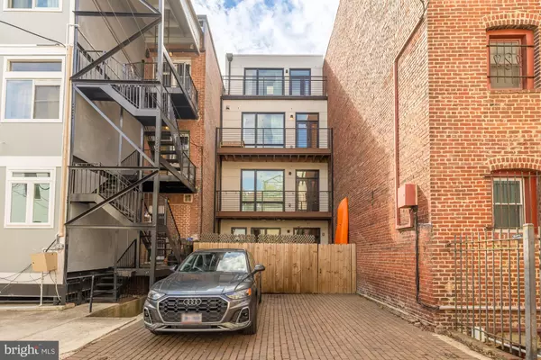 Washington, DC 20009,1729 T ST NW #4