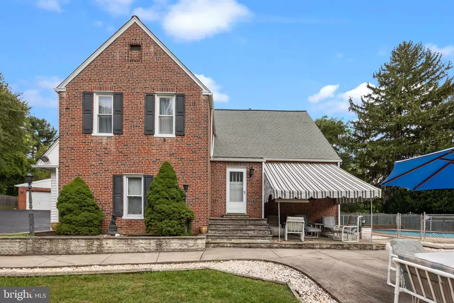 111 TOOKANY CREEK PKWY, Cheltenham, PA 19012