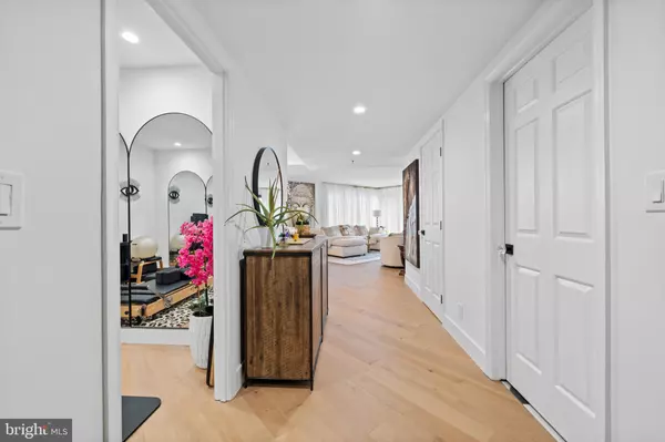 Wilmington, DE 19806,1100-UNIT LOVERING AVE #308