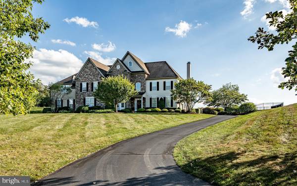 Elverson, PA 19520,319 IRONSTONE LN