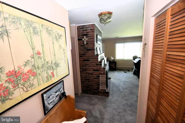 Newark, DE 19713,11 KENSINGTON LN