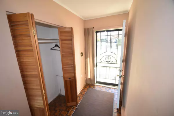 Newark, DE 19713,11 KENSINGTON LN