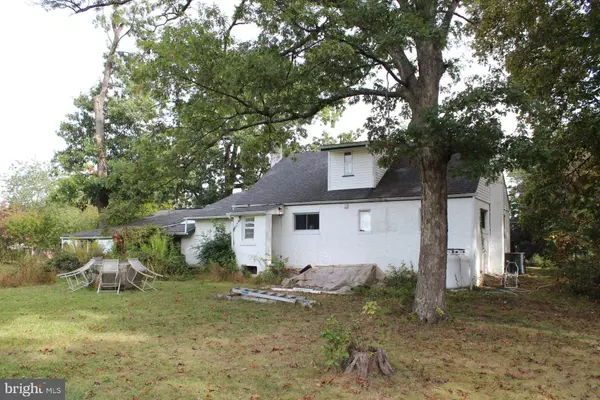 Royersford, PA 19468,119 N LIMERICK RD