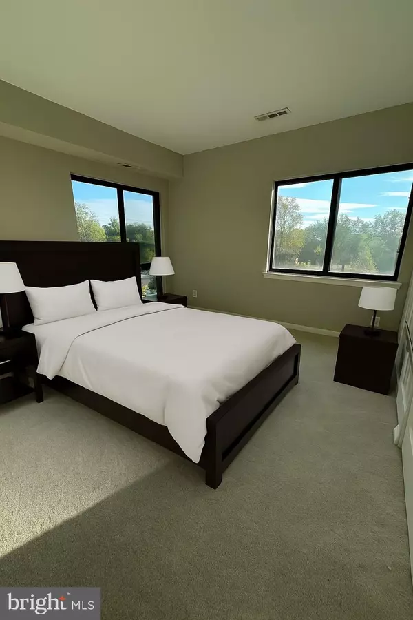 Columbia, MD 21045,6091 MAJORS LN #11