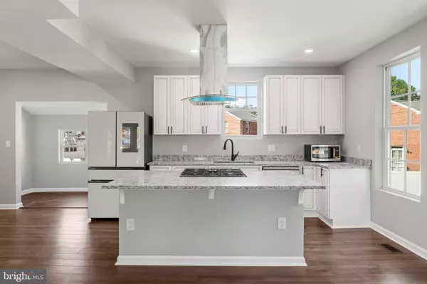 2814 RHODE ISLAND AVE NE, Washington, DC 20018