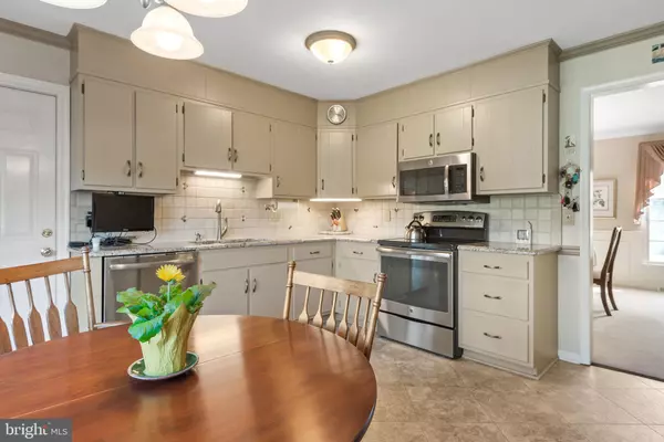 York, PA 17402,4189 GREYWOOD DR