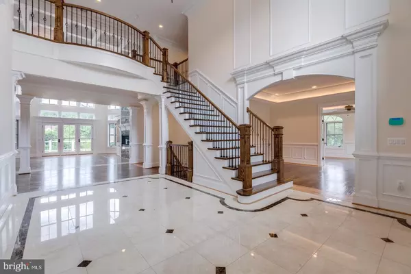 Mclean, VA 22101,7112 GEORGETOWN PIKE