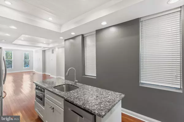 Baltimore, MD 21231,210 N COLLINGTON AVE