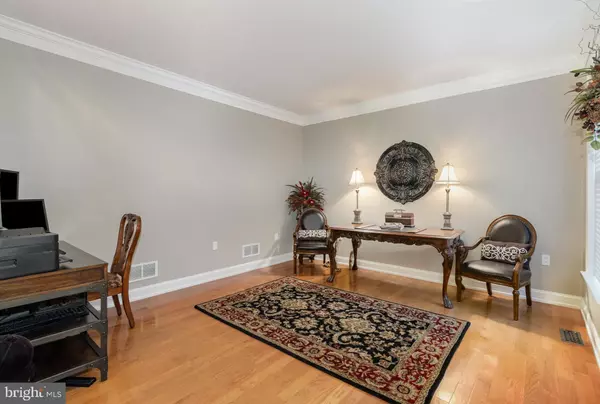 Mechanicsburg, PA 17050,1 BRIDGEPORT DR