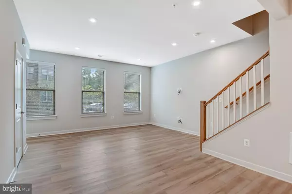 Herndon, VA 20171,13653 INNOVATION STATION LOOP #40A