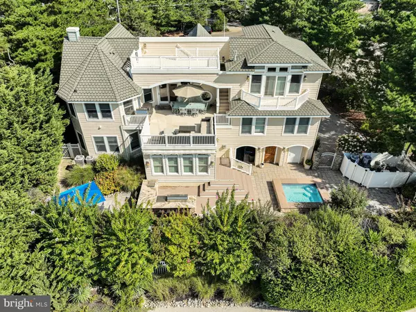 420 NELSON AVE, Beach Haven, NJ 08008