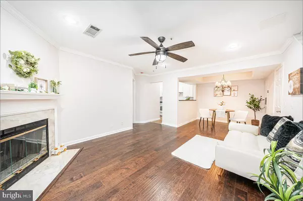 5804 INMAN PARK CIR #340, Rockville, MD 20852