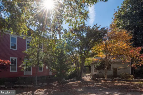 Fredericksburg, VA 22407,1104 CAROLINE ST