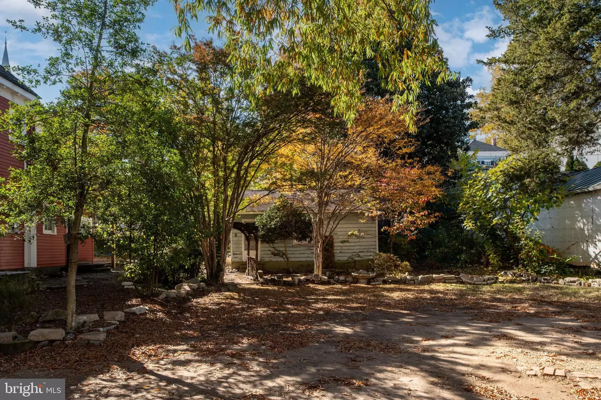 Fredericksburg, VA 22407,1104 CAROLINE ST