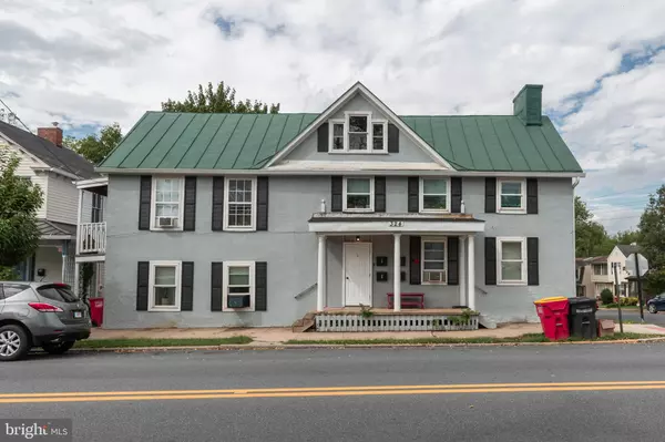 Charles Town, WV 25414,324 E WASHINGTON ST #1