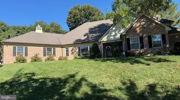 305 HEDGEROW, Wilmington, DE 19807