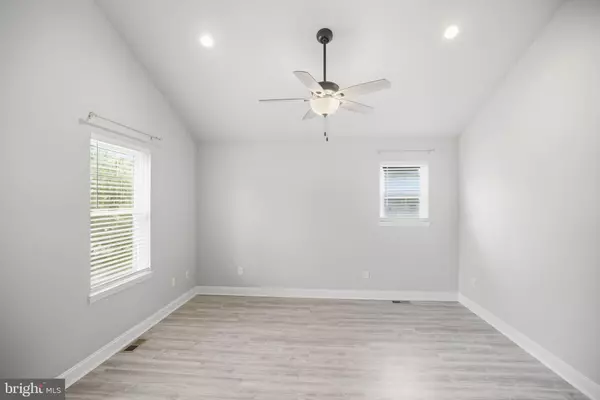 Pennsauken, NJ 08109,8334 HERBERT AVE