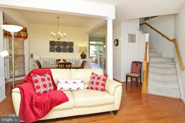 Ellicott City, MD 21043,8886 PAPILLON DR