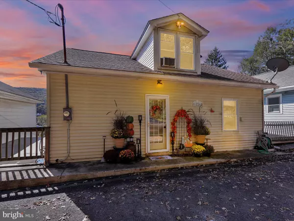 Pottsville, PA 17901,1228 LAUREL BLVD