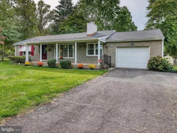 Yardley, PA 19067,5 FAYETTE DR
