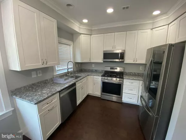 Arlington, VA 22206,2256 S GARFIELD ST S #11