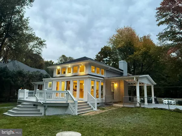 4126 MAPLE AVE N, Fairfax, VA 22032