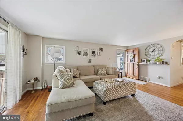 Philadelphia, PA 19152,2831 CHASE RD