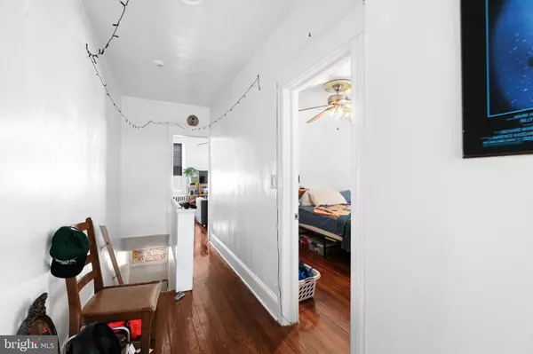 Philadelphia, PA 19148,402 DURFOR ST #2ND FLOOR