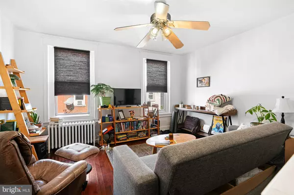 Philadelphia, PA 19148,402 DURFOR ST #2ND FLOOR