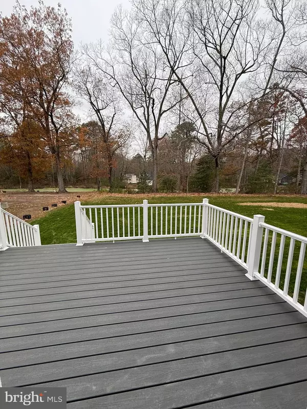 Colonial Beach, VA 22443,197 HOLLY WAY