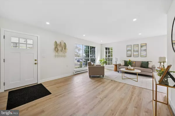 Southampton, NJ 08088,114 GRAMERCY PL