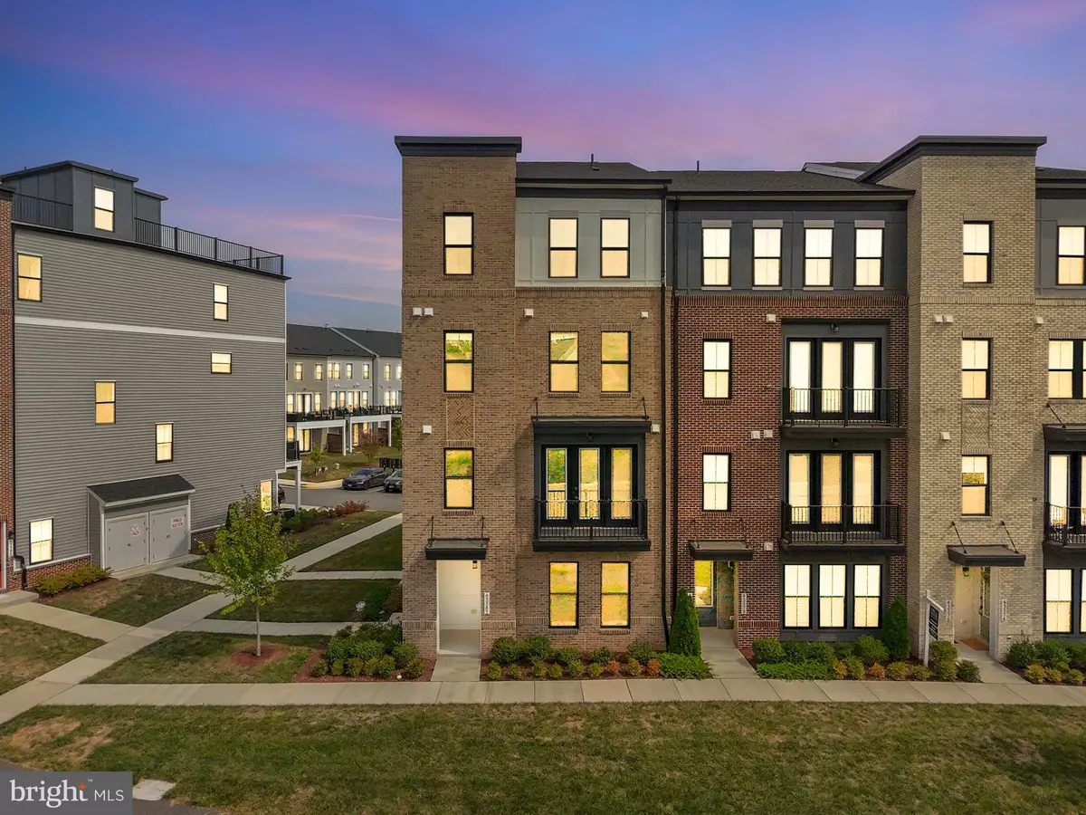 Broadlands, VA 20148,43382 FARRINGDON SQ