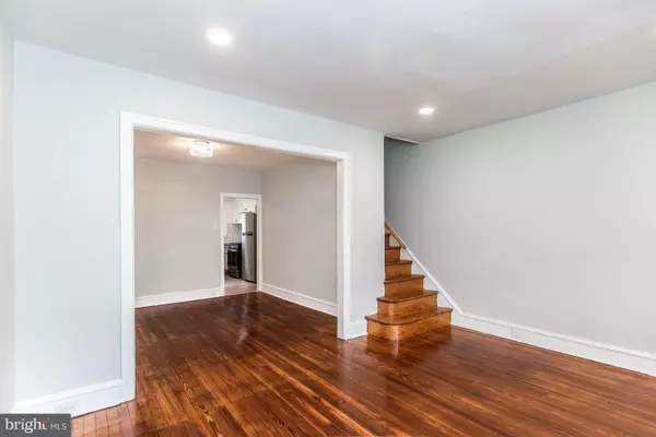 Philadelphia, PA 19120,177 ROSELYN ST